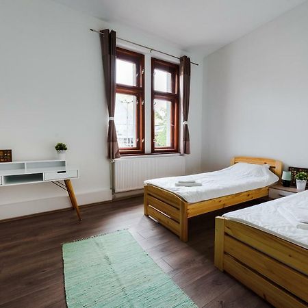 Gold Apartment - Дьор Екстериор снимка